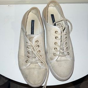 Tommy Hilfiger Sz 8 sneakers